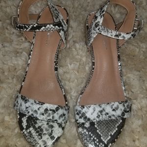 Brand New Snakeskin Print Sandals
